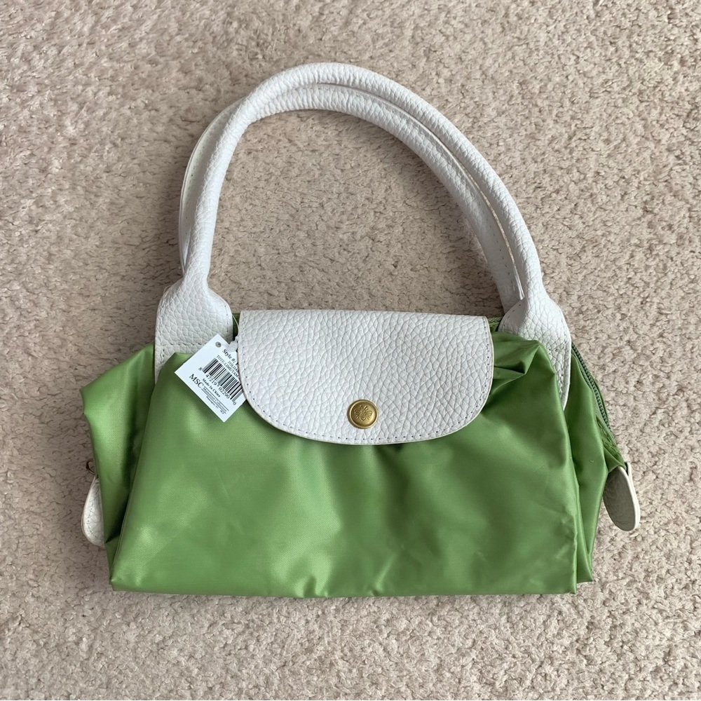 NWT Expandable Foldable Waterproof Mini-Midi Bag